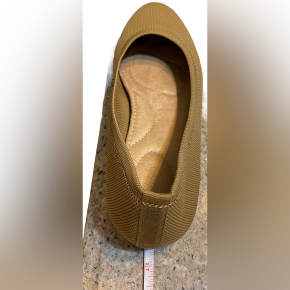 Balletcore Size 10 Women’s OLD NAVY Knit Almond Toe Flats in Mustard/Gold - Picture 14 of 15